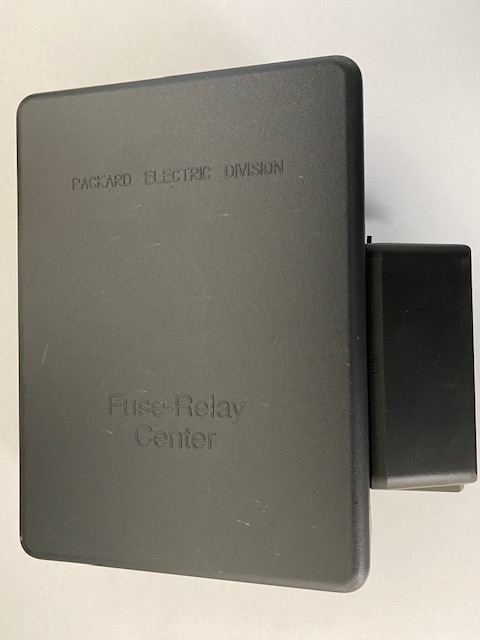 Replacement fuse box cover: GM Performance Motor | Chevrolet Fuse Box Cover | | GM Performance
